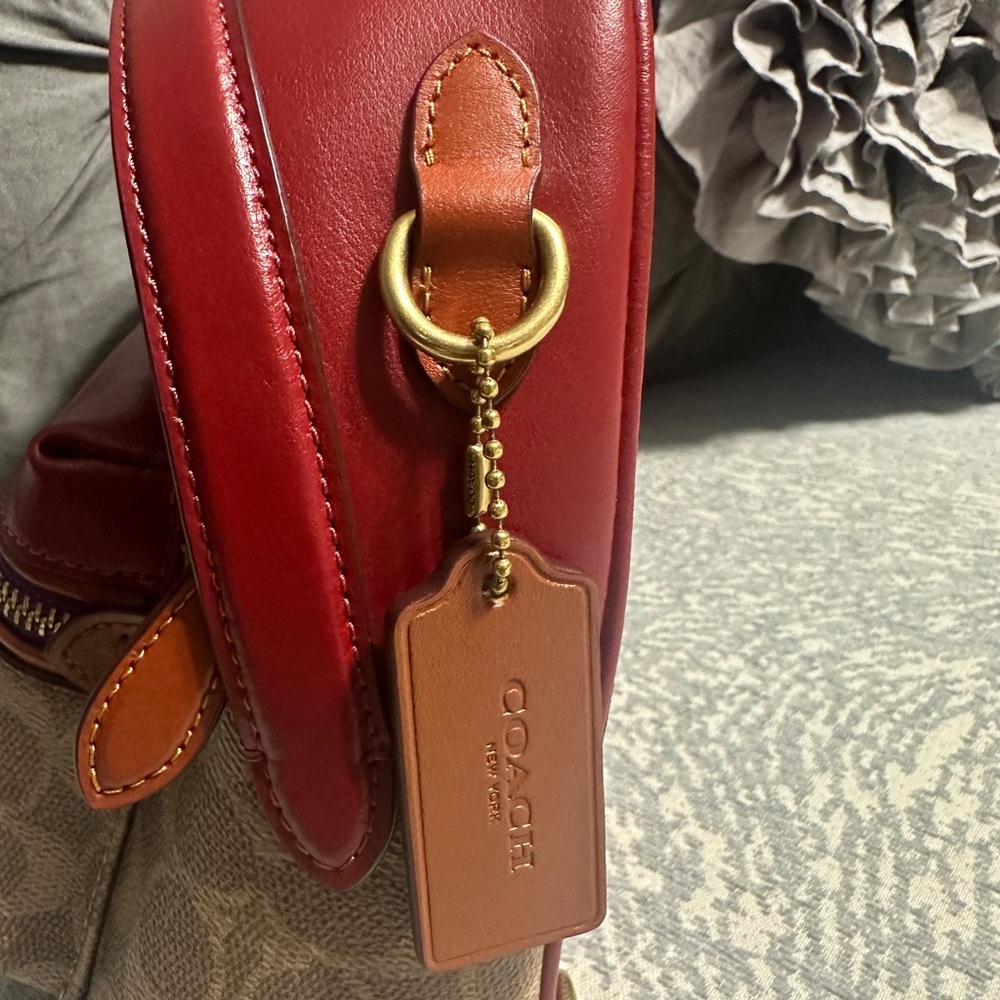 COACH Signature Charter Backpack 18 - Picture 3 of 12